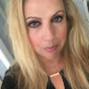 Meet your Posher, Stella